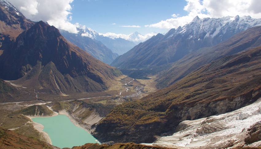 Manasalu Circuit with Tsum valley Trek